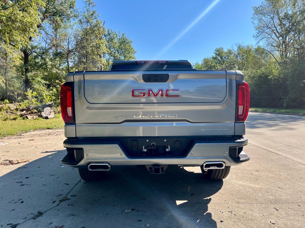New 2026 GMC Sierra 1500 Denali w/ Denali Reserve Package image 9