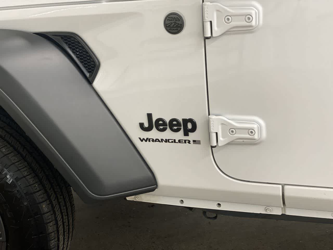 Used 2025 Jeep Wrangler Sport S AWD/4WD image 10