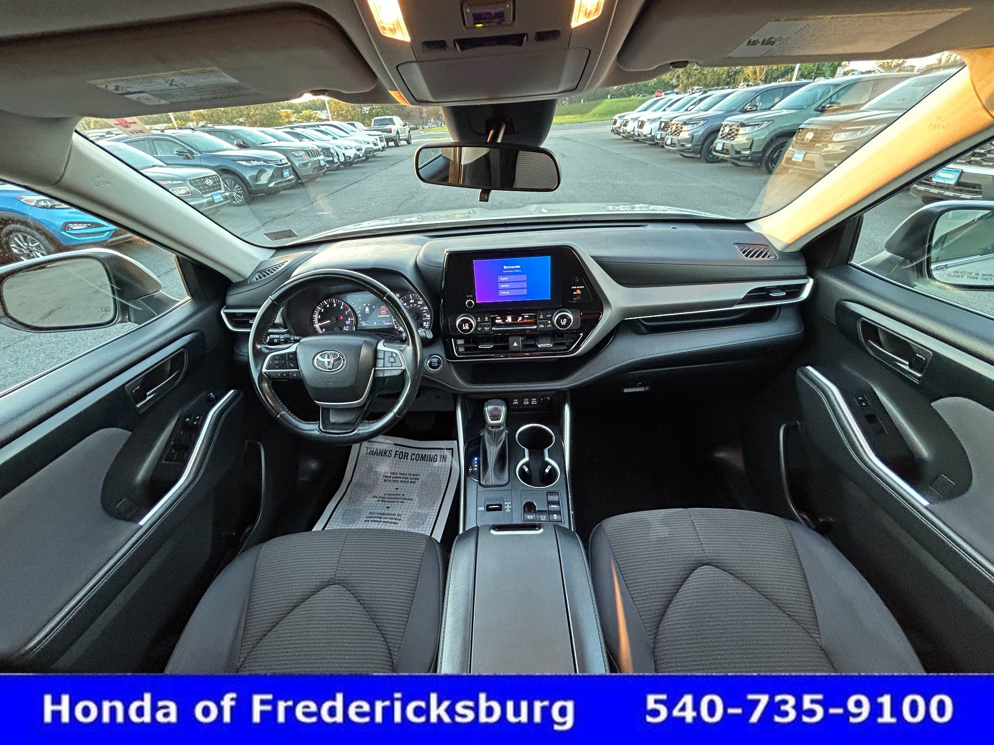 Used 2023 Toyota Highlander LE FWD image 31