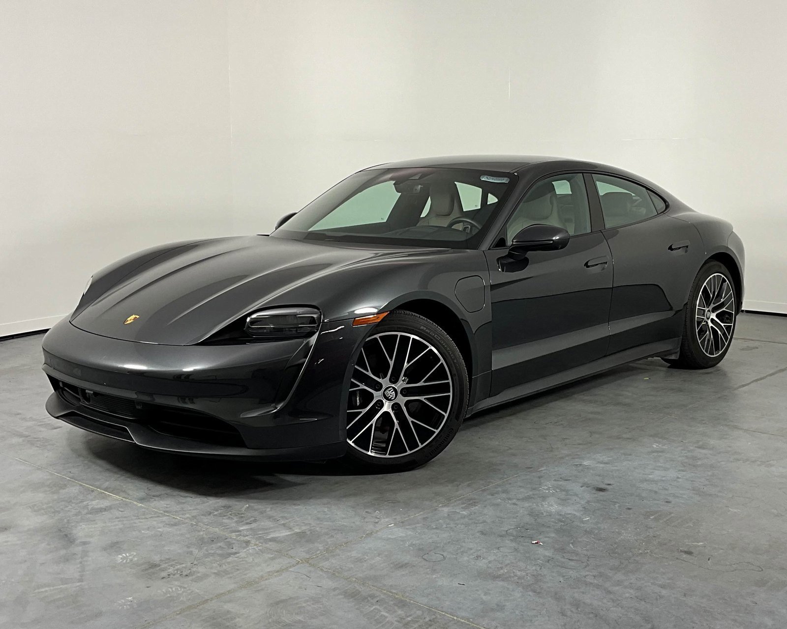 Certified 2024 Porsche Taycan video 1