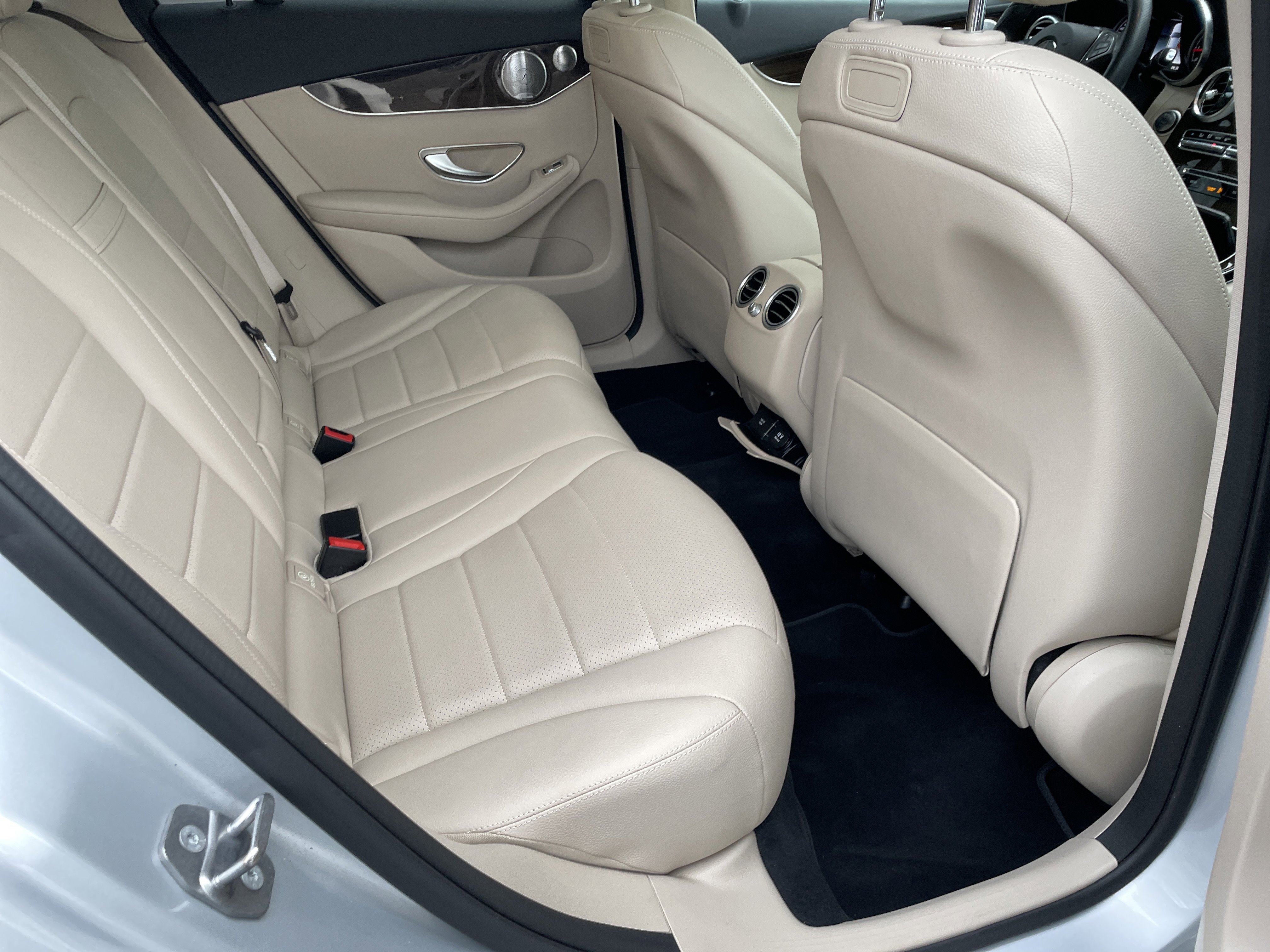 Used 2019 Mercedes-Benz GLC 300 image 44