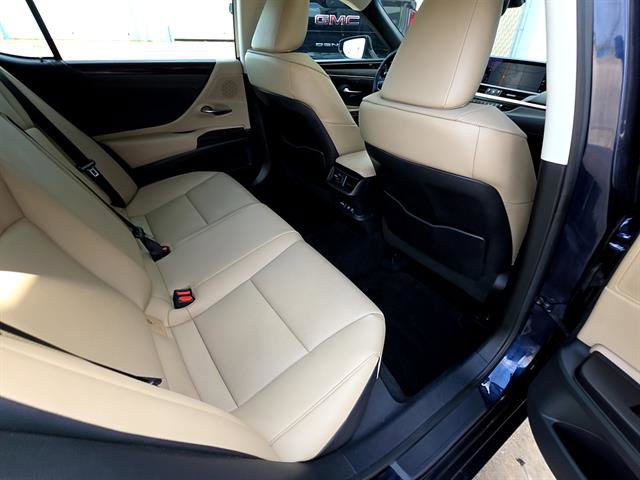 Used 2021 Lexus ES 350 w/ Premium Package image 14