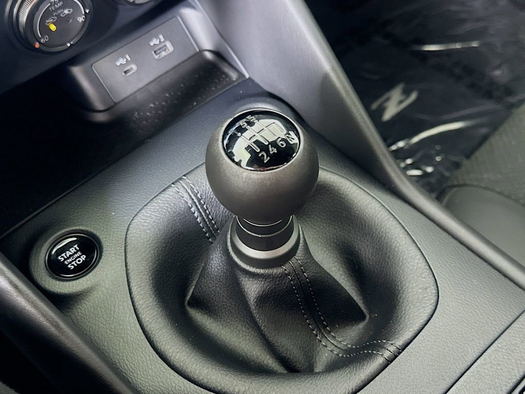 Used 2024 Nissan Z Performance w/ Floor Mat Package image 28