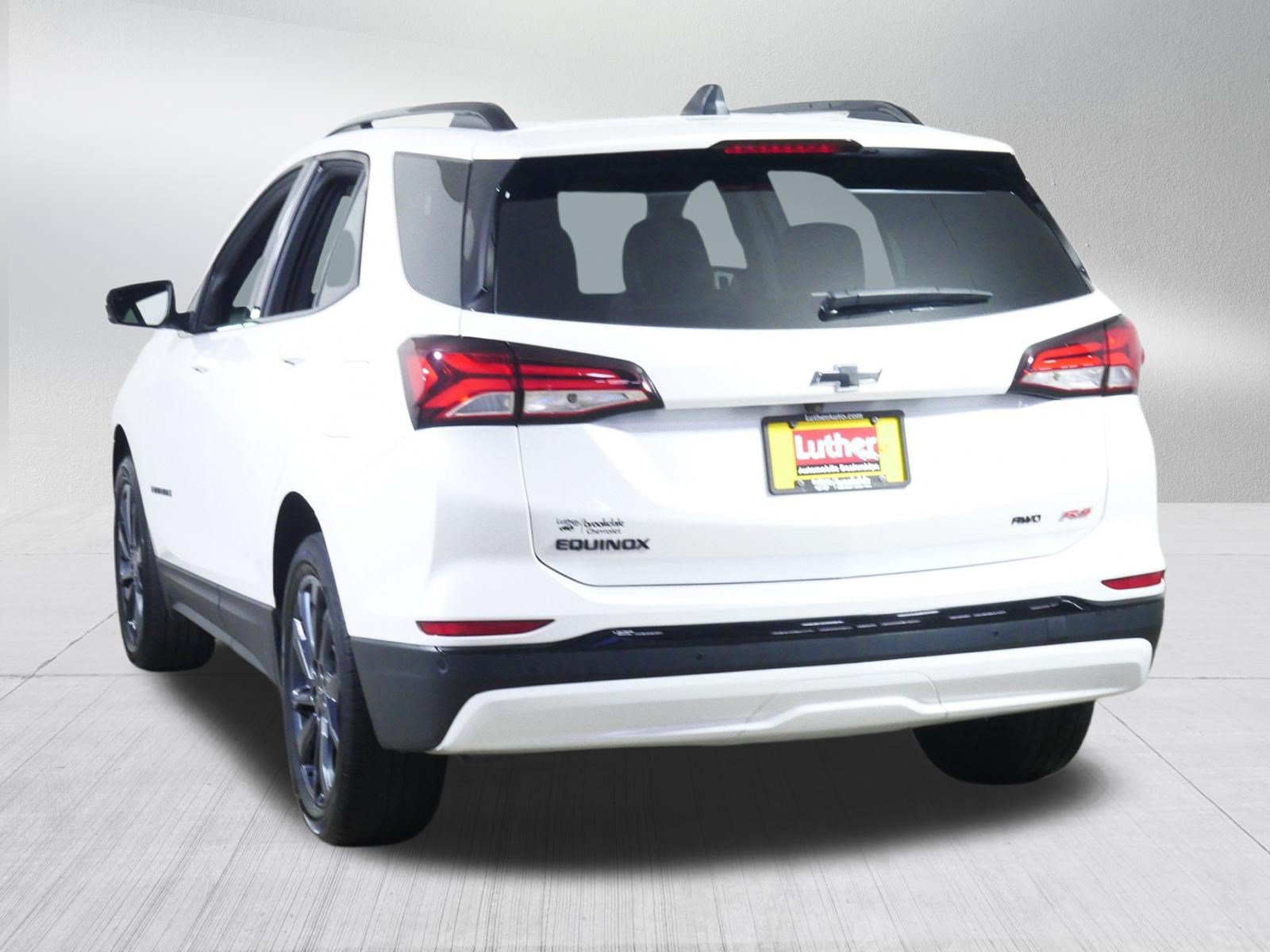 Used 2024 Chevrolet Equinox RS w/ RS Leather Package AWD/4WD image 5