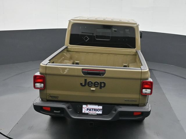 New 2026 Jeep Gladiator Sport AWD/4WD image 32