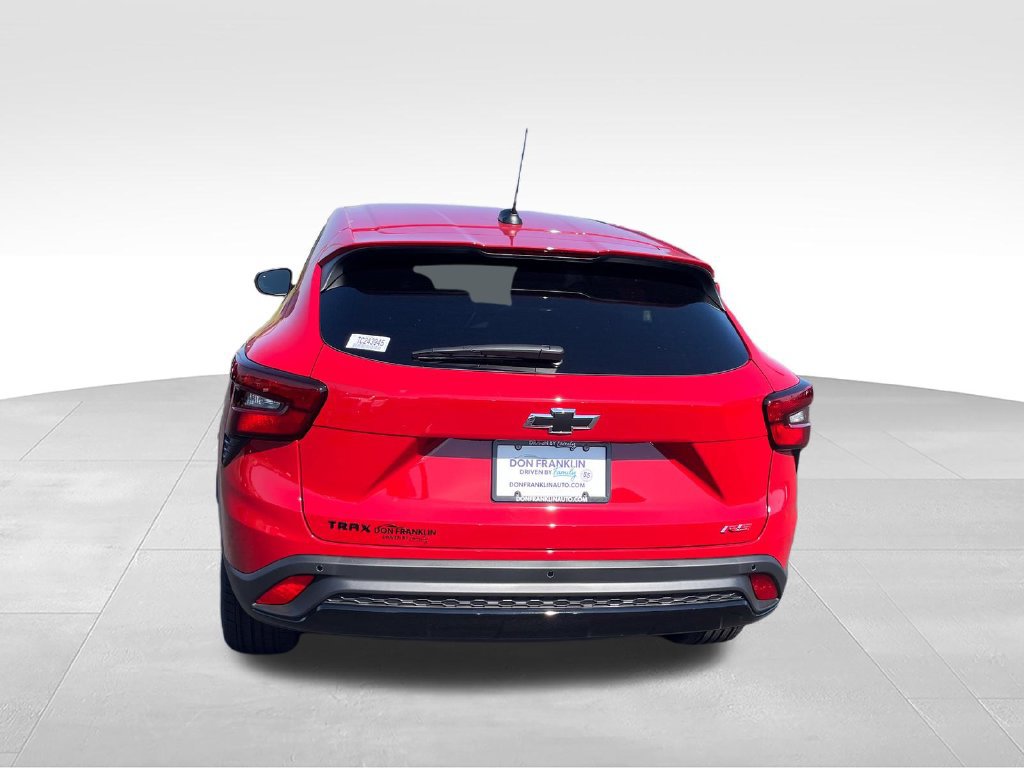 New 2026 Chevrolet Trax RS w/ Driver Confidence Package FWD image 4