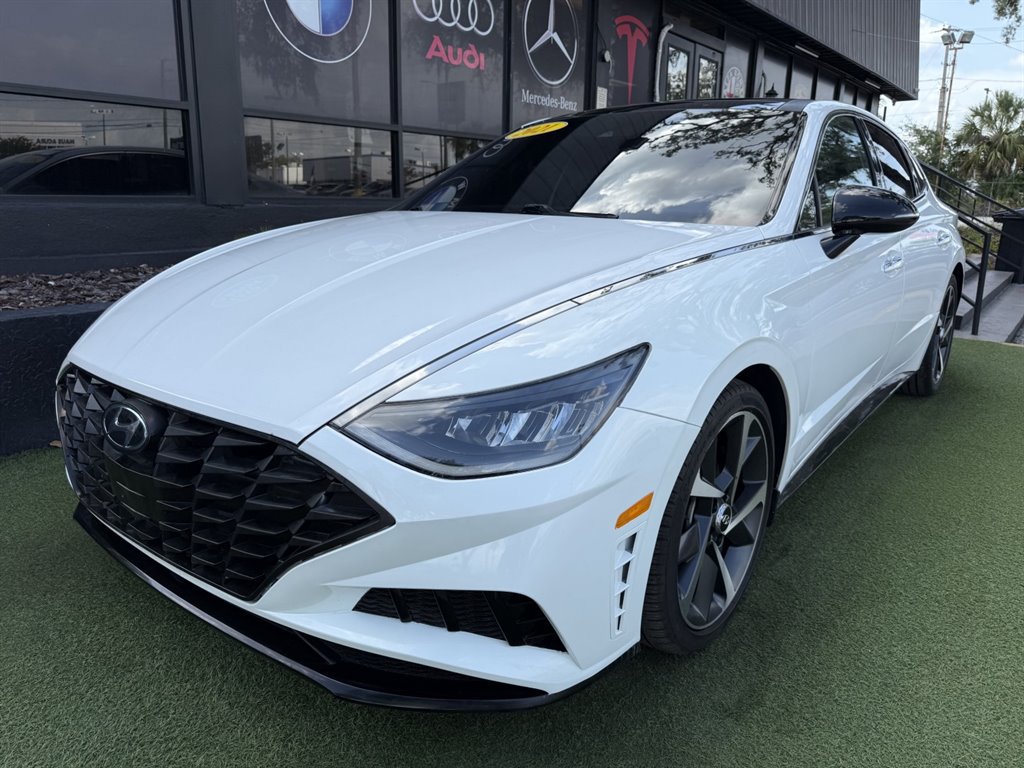 Used 2021 Hyundai Sonata SEL Plus w/ Tech Package FWD image 1