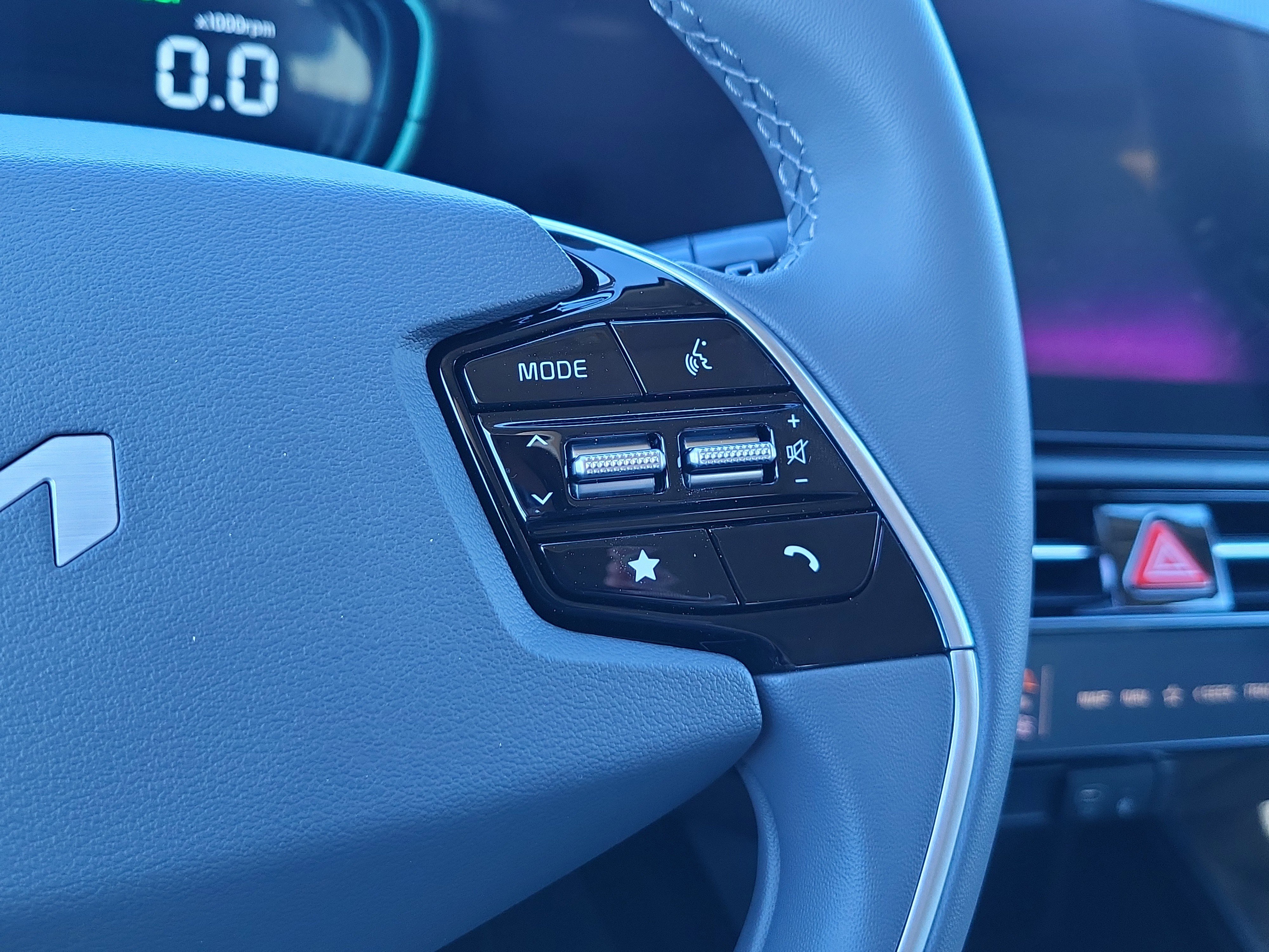 New 2025 Kia Niro EX image 19