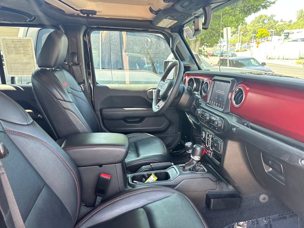 Used 2023 Jeep Gladiator Rubicon w/ LED Lighting Group AWD/4WD image 16