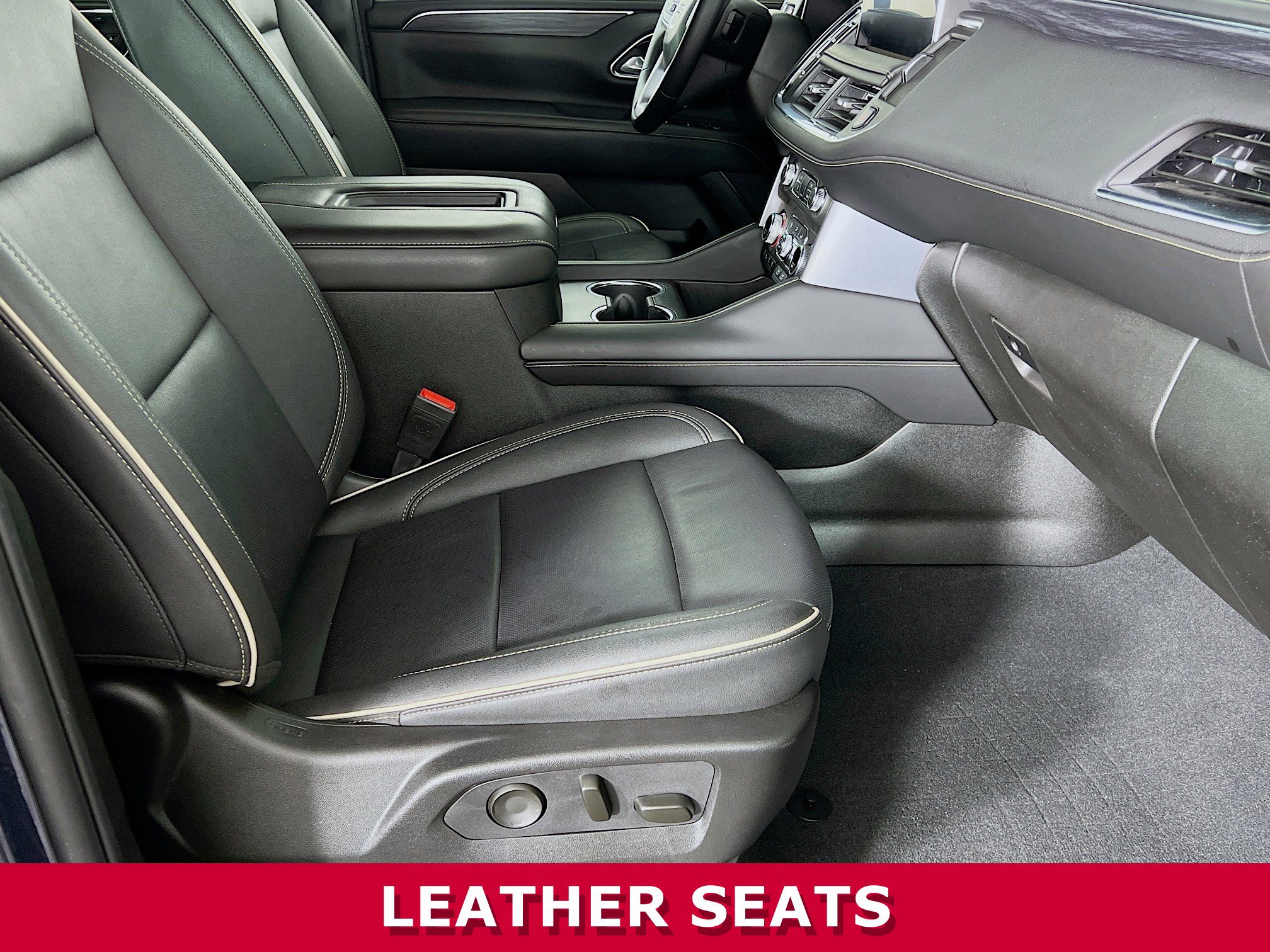 Used 2024 GMC Yukon XL SLT image 23