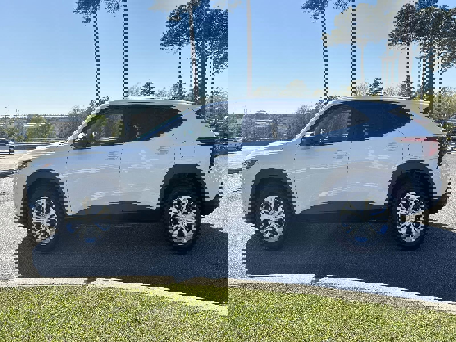 Used 2024 Chevrolet Trax LS image 7