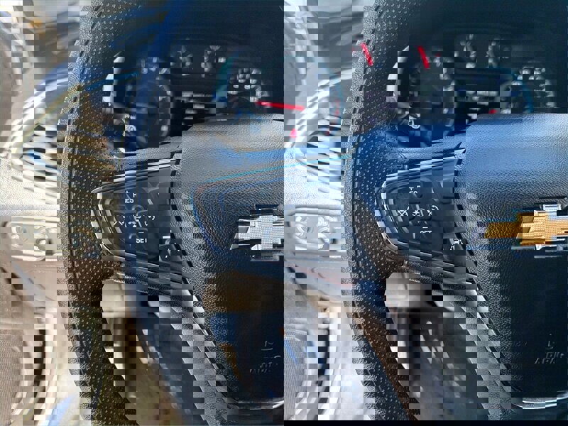 Used 2021 Chevrolet Malibu LT image 25