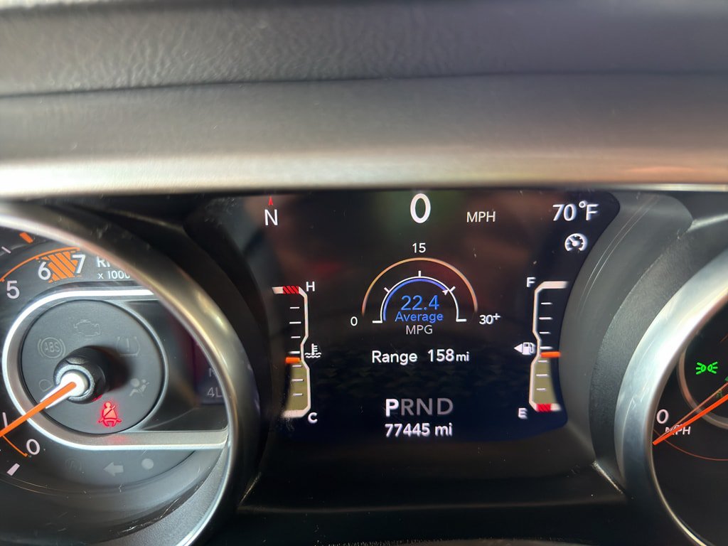 Used 2020 Jeep Wrangler Unlimited Sahara AWD/4WD image 18
