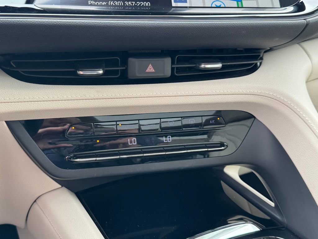 Used 2023 Buick Envision Avenir FWD image 31