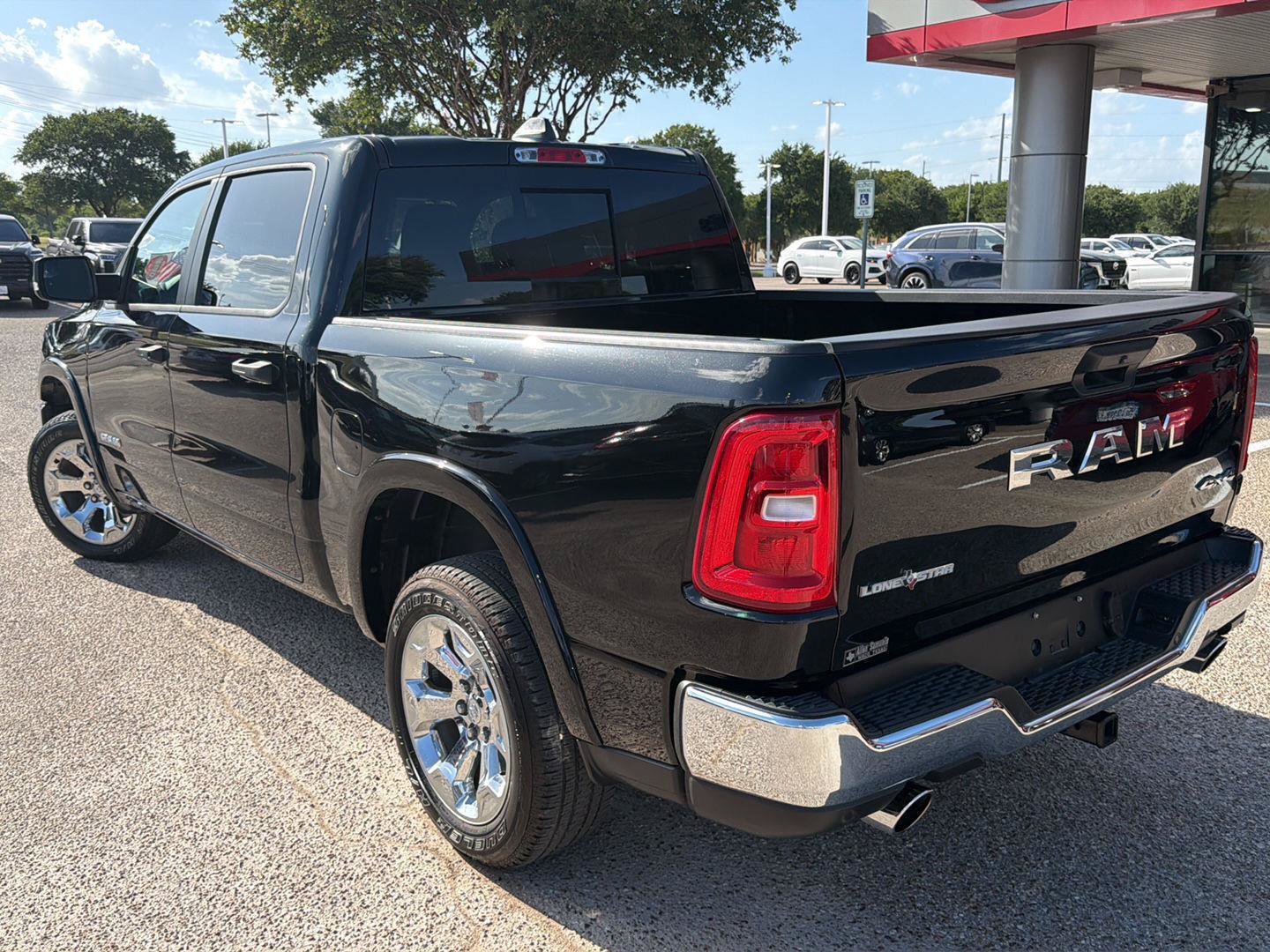 Used 2026 RAM 1500 Lone Star AWD/4WD image 5