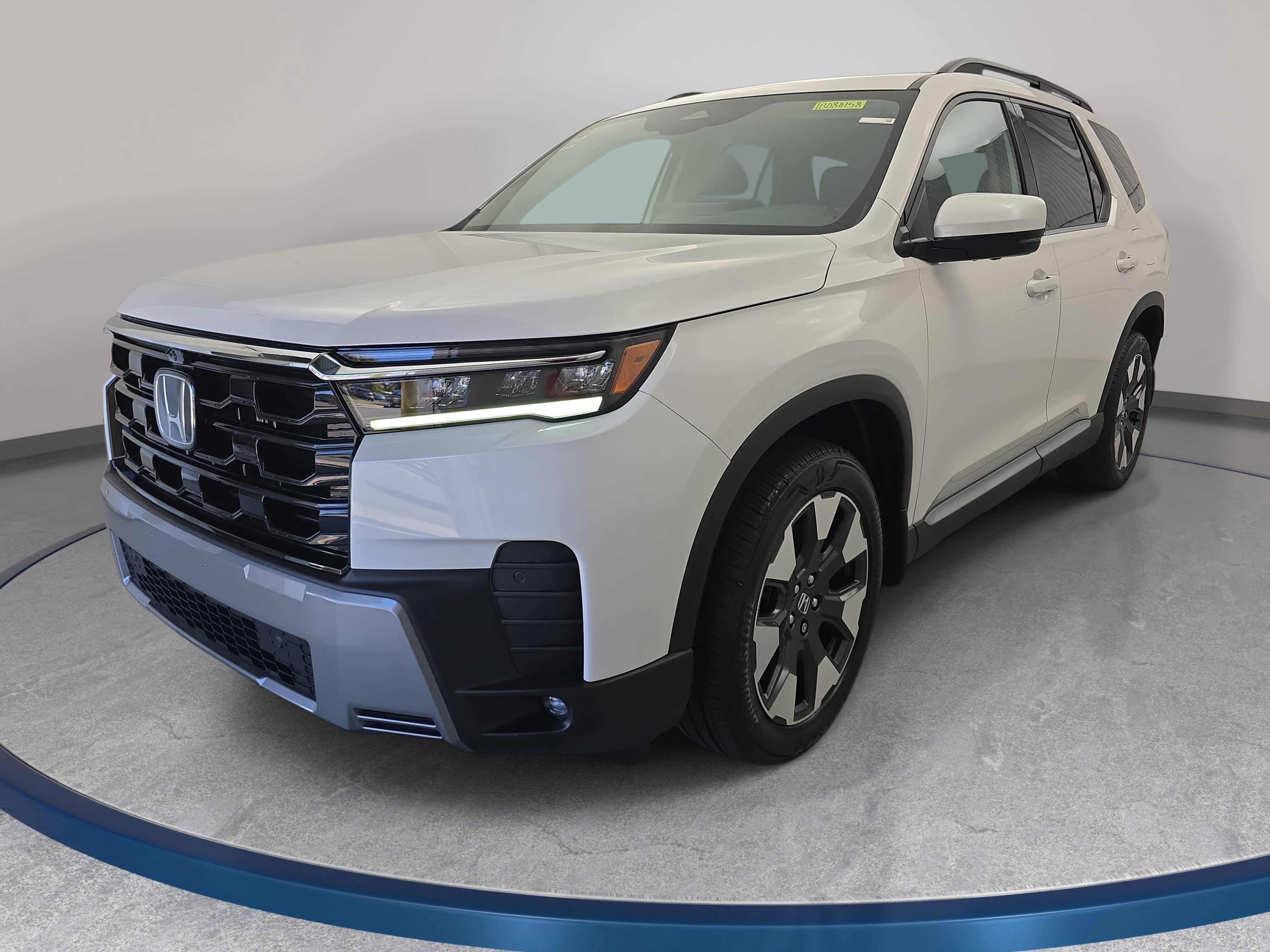 New 2026 Honda Pilot Touring image 1