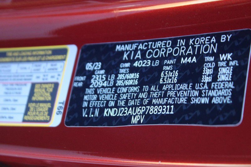 Used 2023 Kia Soul LX image 17