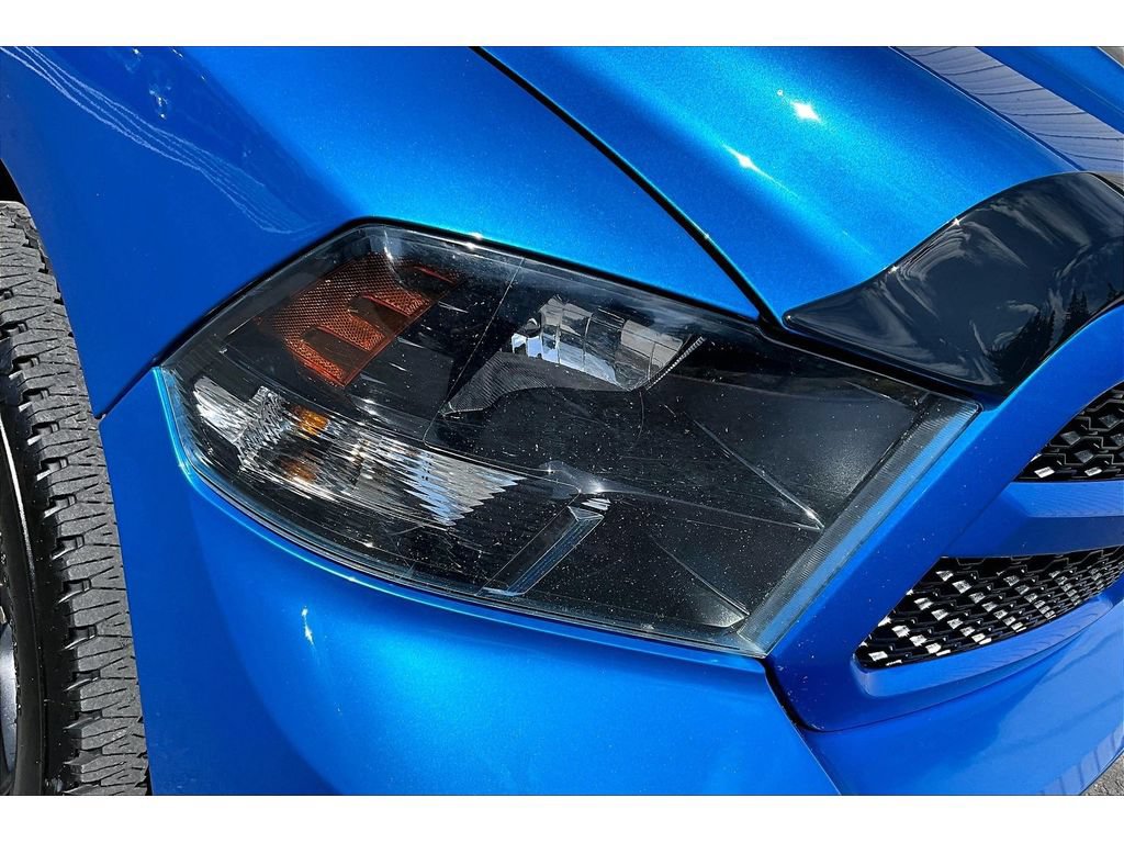 Used 2019 RAM 1500 Express w/ Hydro Blue Sport Package AWD/4WD image 27