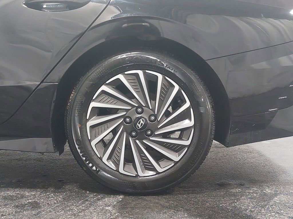 Used 2025 Hyundai Sonata Limited image 47
