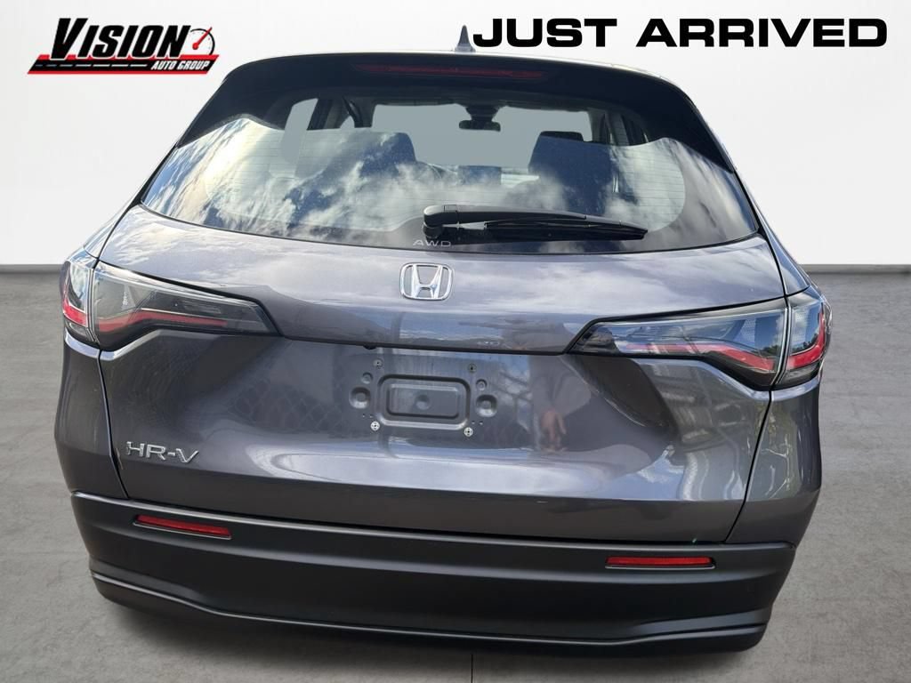 Used 2024 Honda HR-V LX image 5