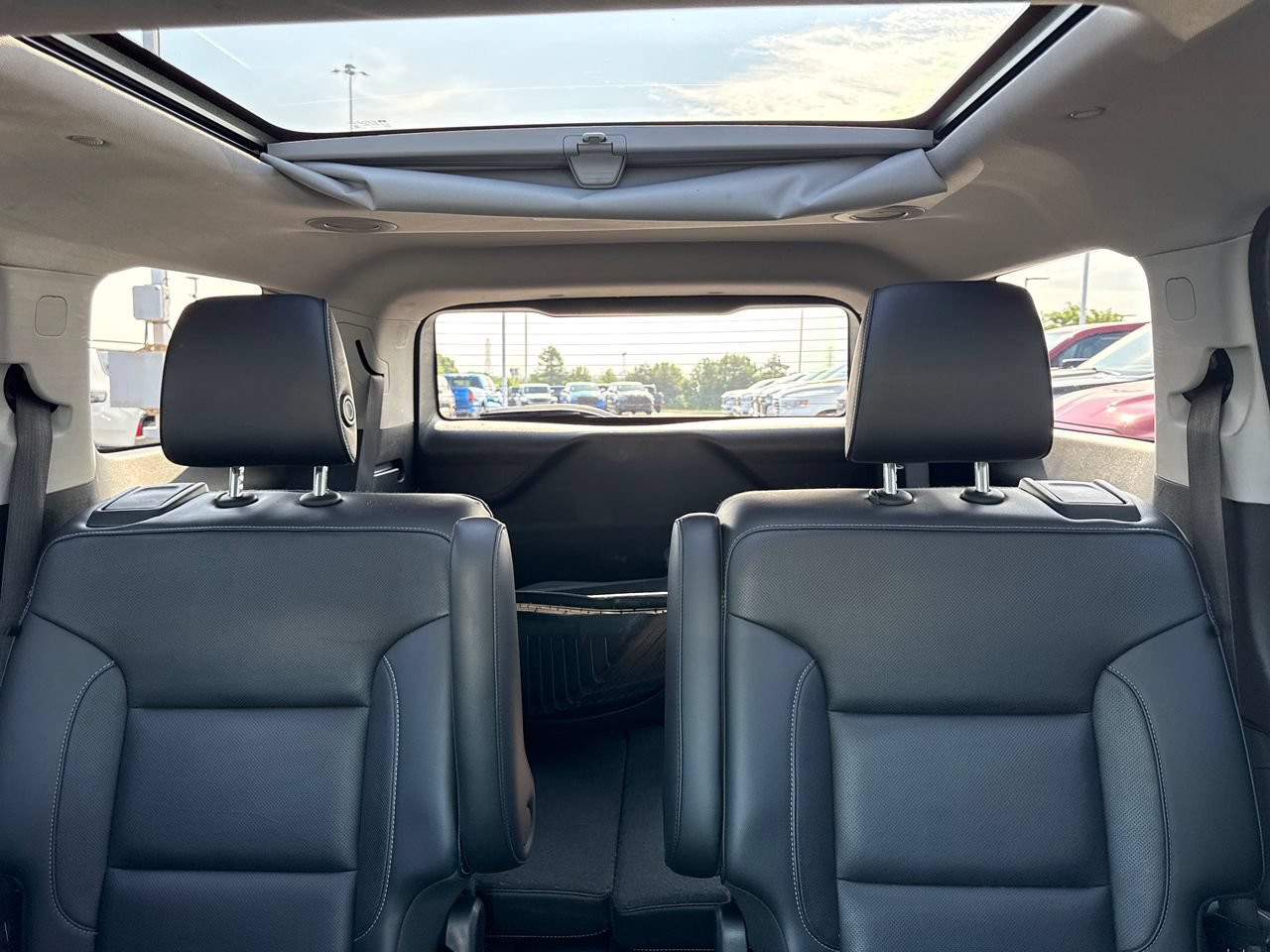 Used 2018 GMC Acadia SLT w/ LPO, Floor Liner Package FWD image 26