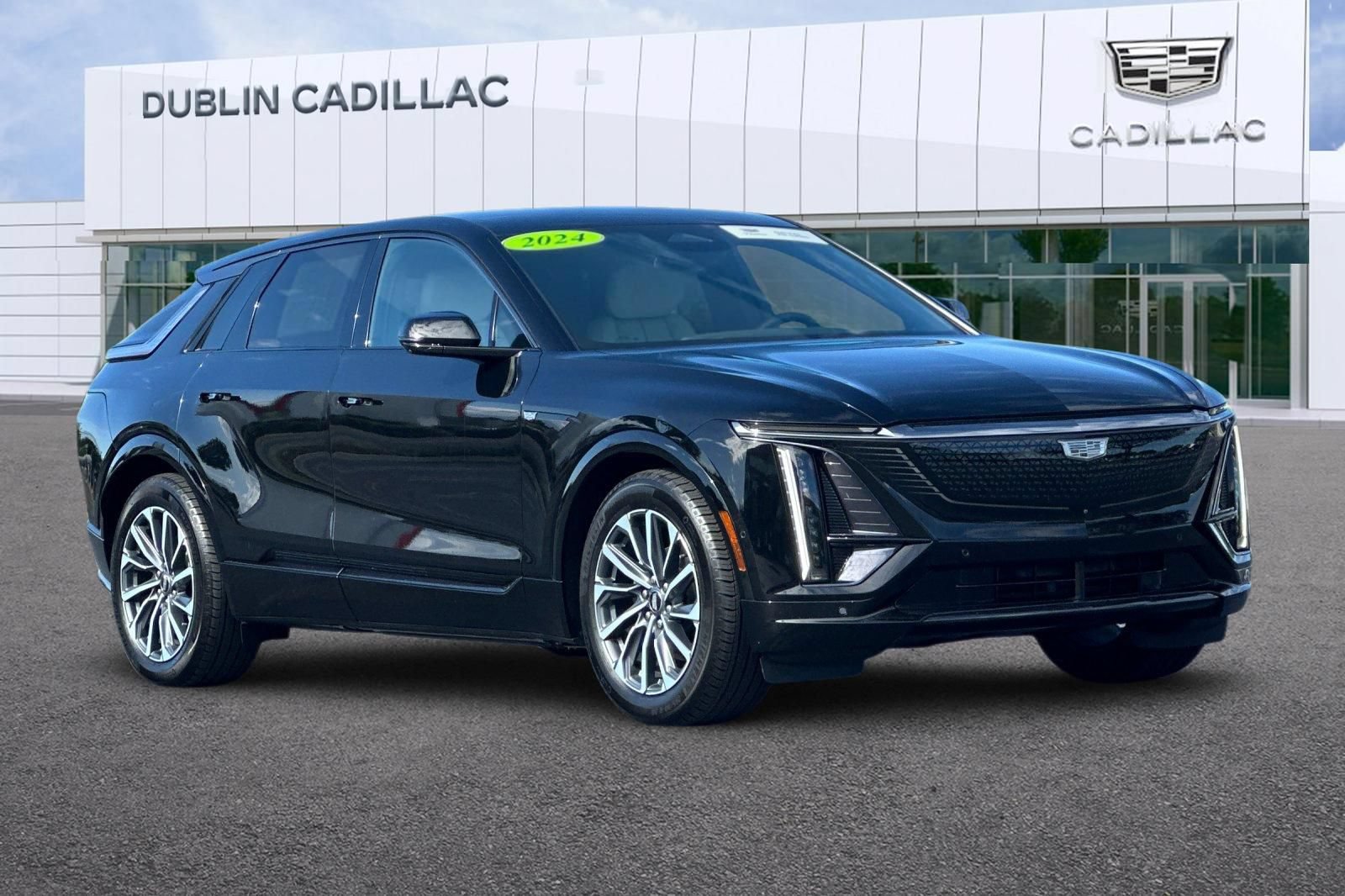 Certified 2024 Cadillac Lyriq Sport RWD image 2