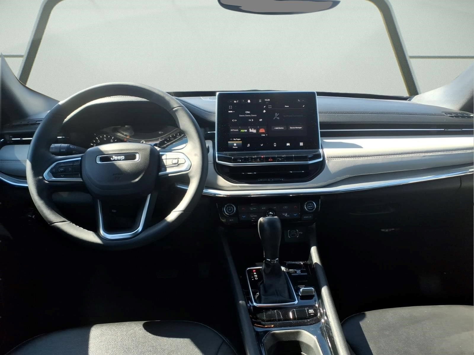 Used 2024 Jeep Compass Limited AWD/4WD image 11