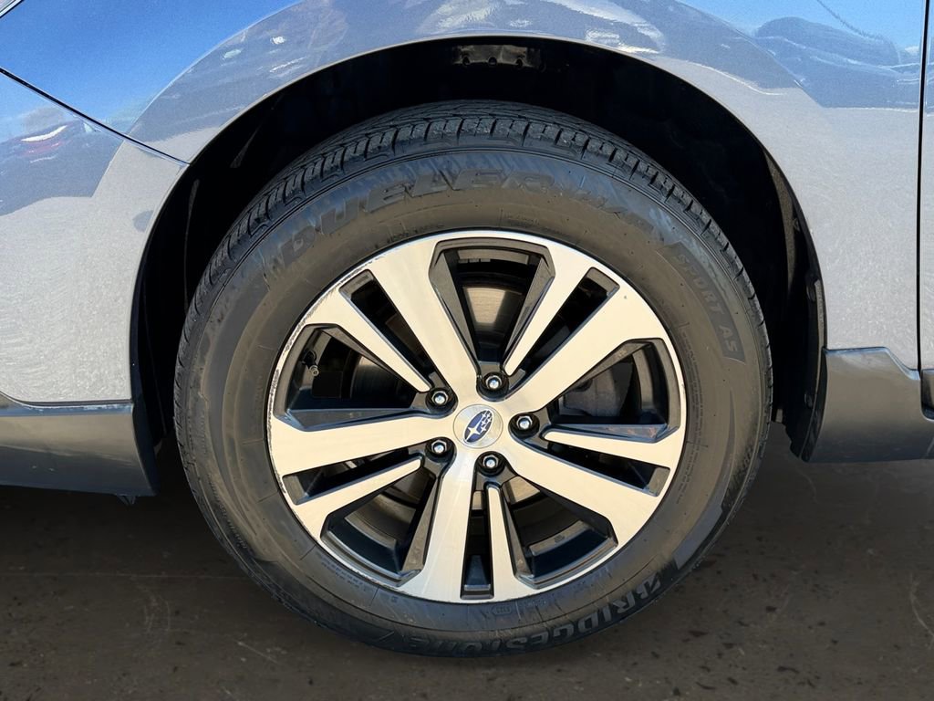 Used 2018 Subaru Outback 3.6R Limited AWD/4WD image 27