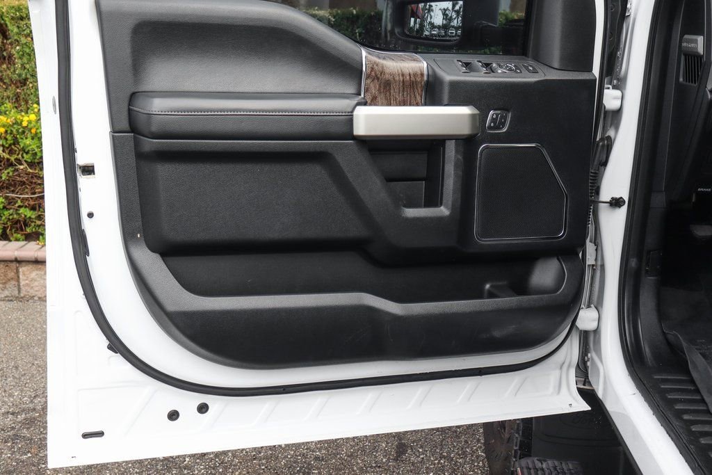 Used 2017 Ford F350 Lariat w/ Lariat Ultimate Package image 17