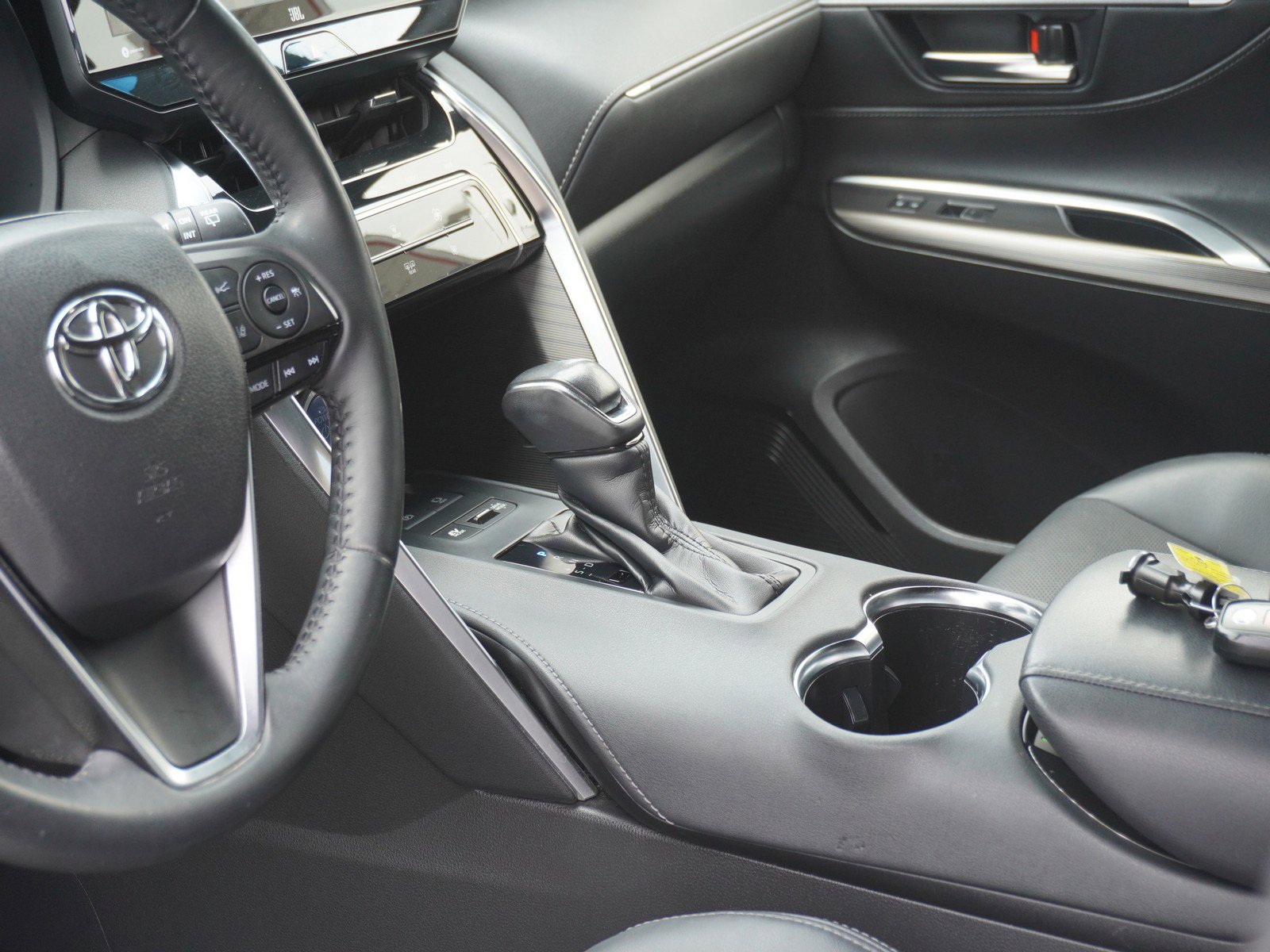 Used 2022 Toyota Venza Limited AWD/4WD image 22
