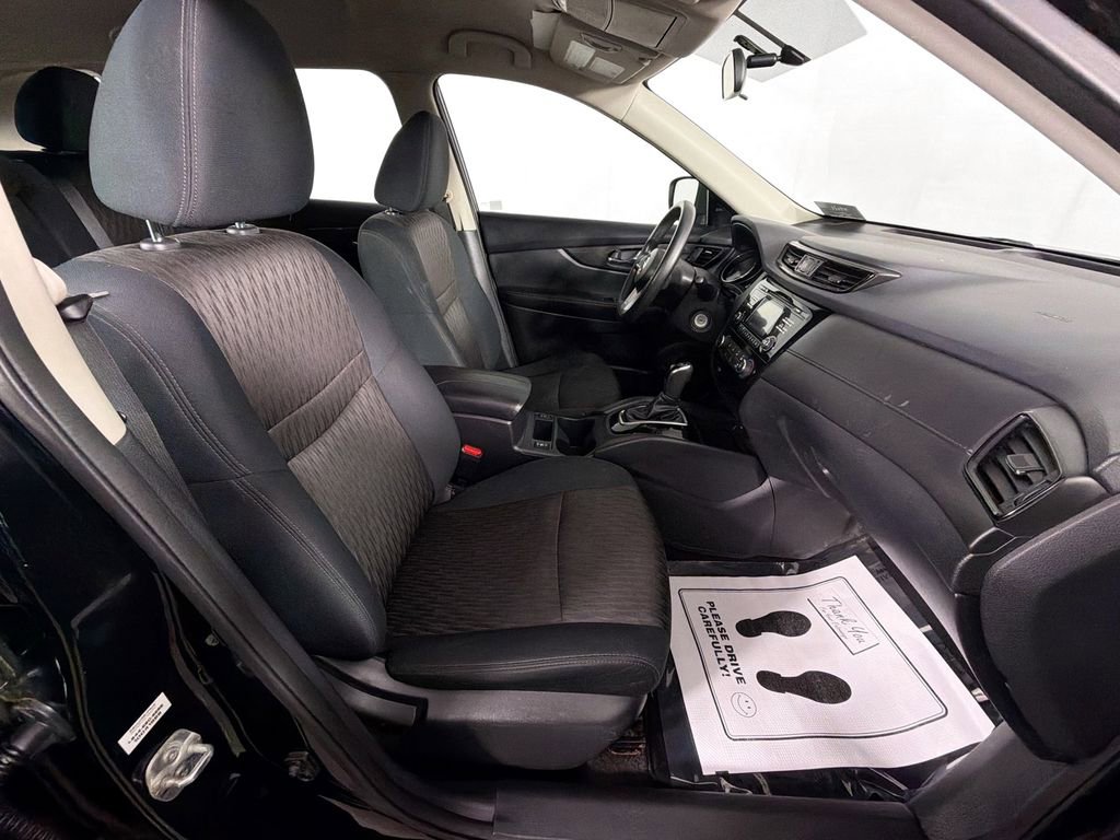 Used 2017 Nissan Rogue S FWD image 27
