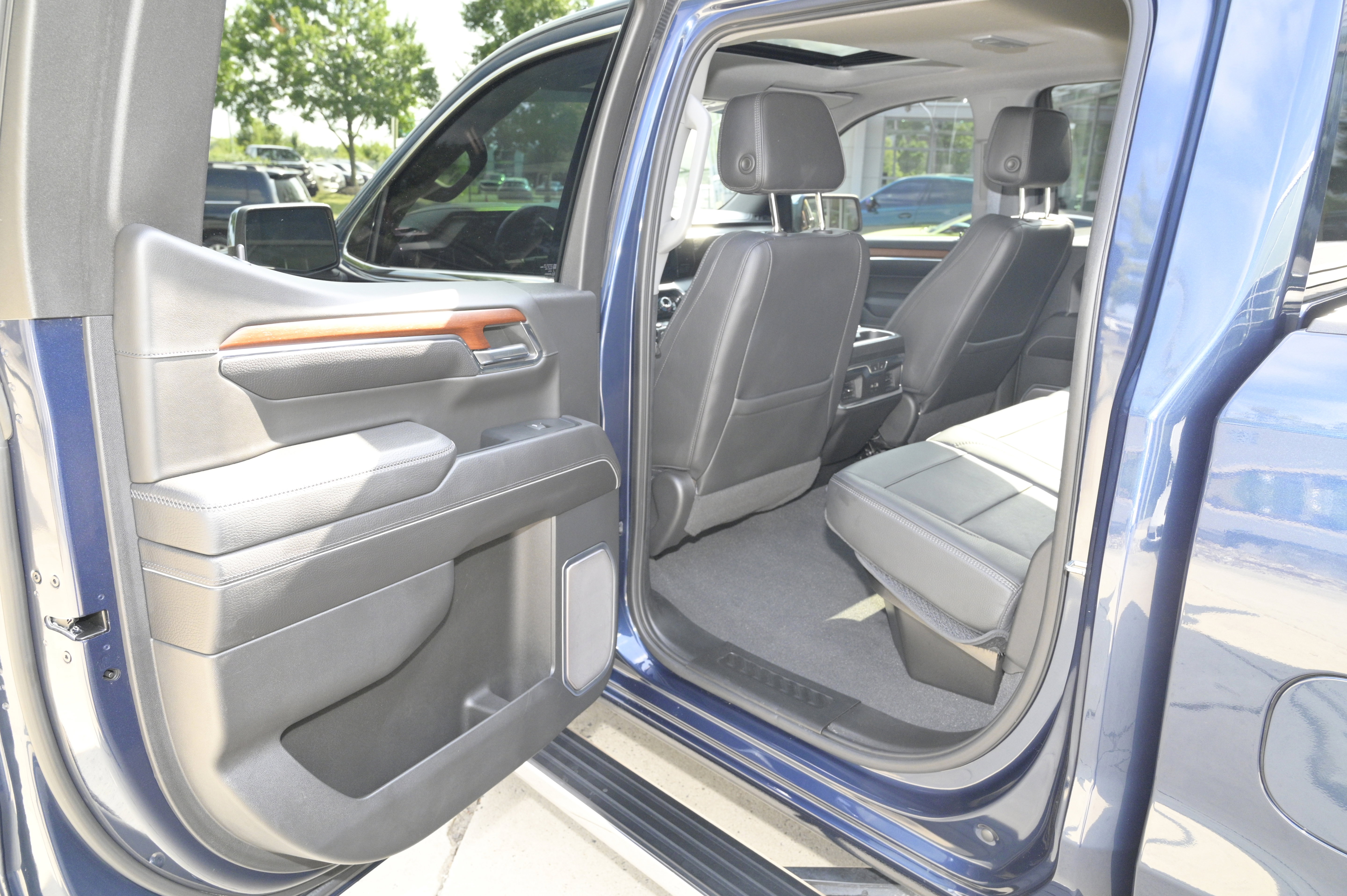 Used 2023 GMC Sierra 1500 Denali w/ Denali Reserve Package image 33