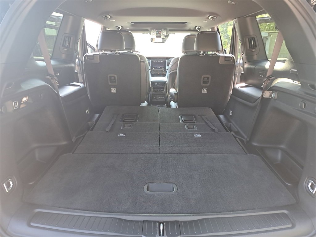 Used 2024 Jeep Grand Cherokee L Altitude image 13