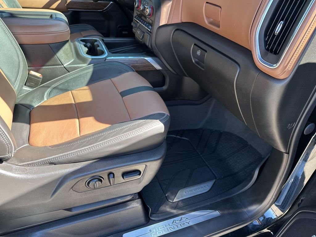 Used 2021 Chevrolet Silverado 3500 High Country image 16