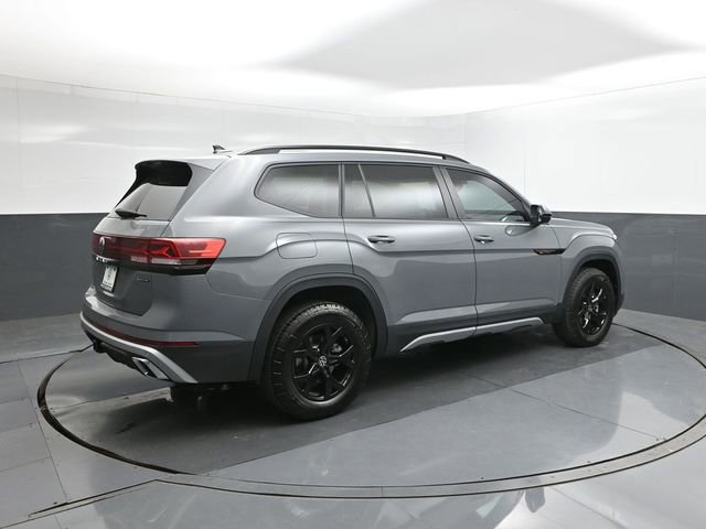 New 2026 Volkswagen Atlas Peak Edition image 11