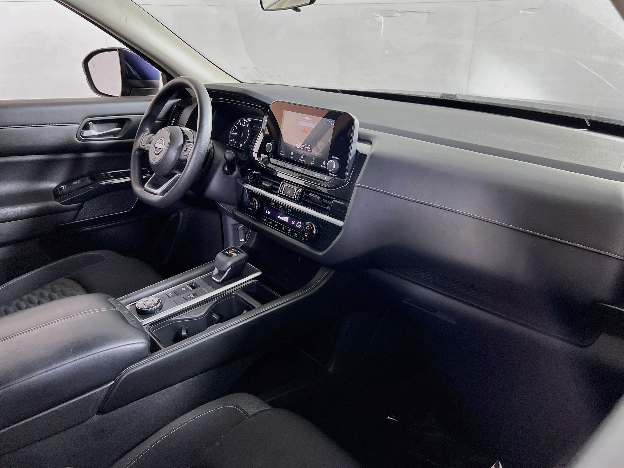 Used 2022 Nissan Pathfinder S AWD/4WD image 26