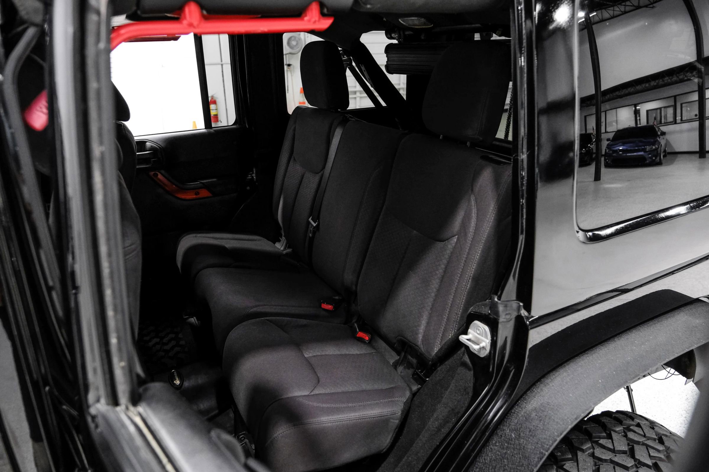 Used 2013 Jeep Wrangler Unlimited Sport image 16