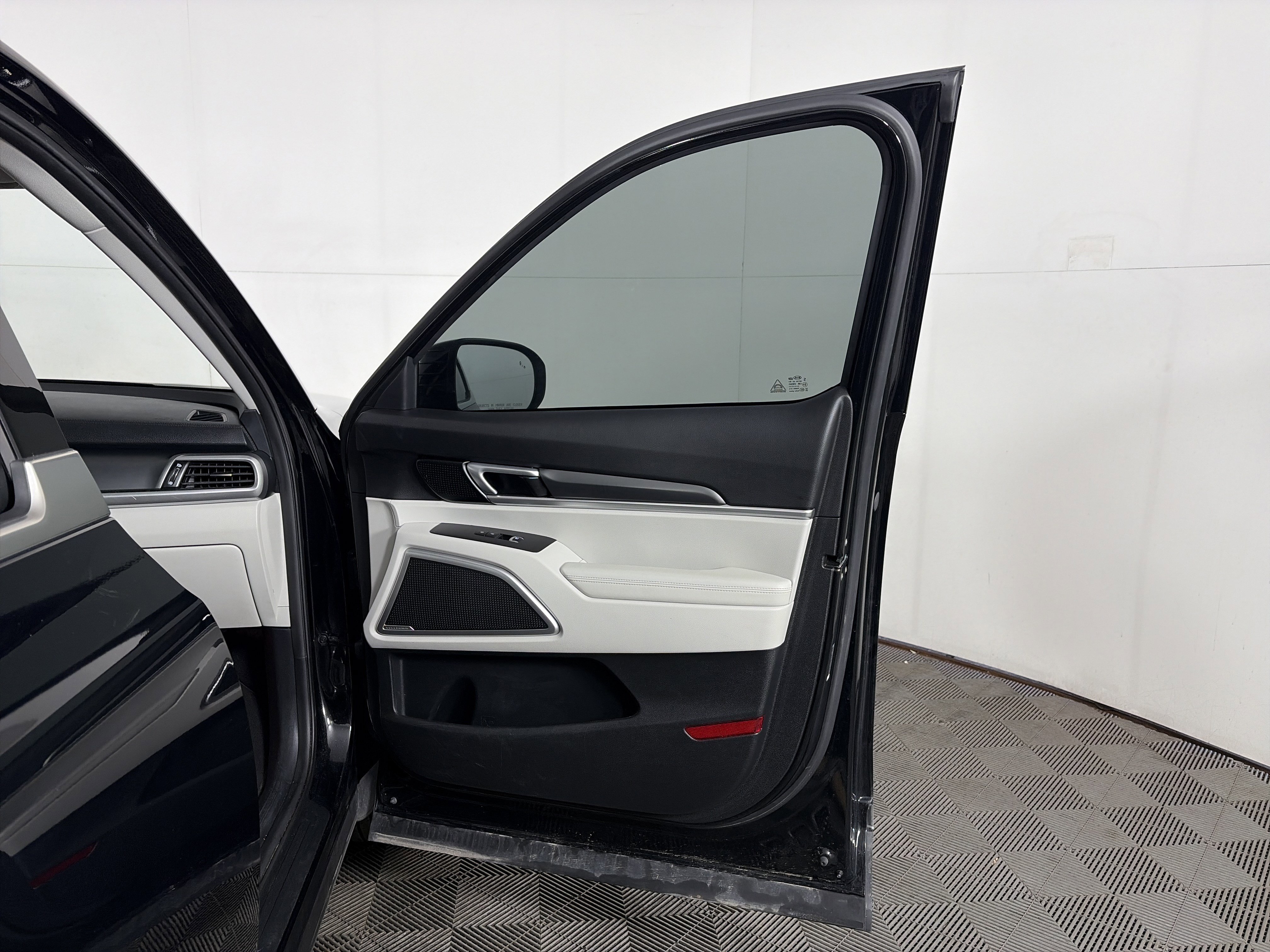 Used 2021 Kia Telluride S image 43