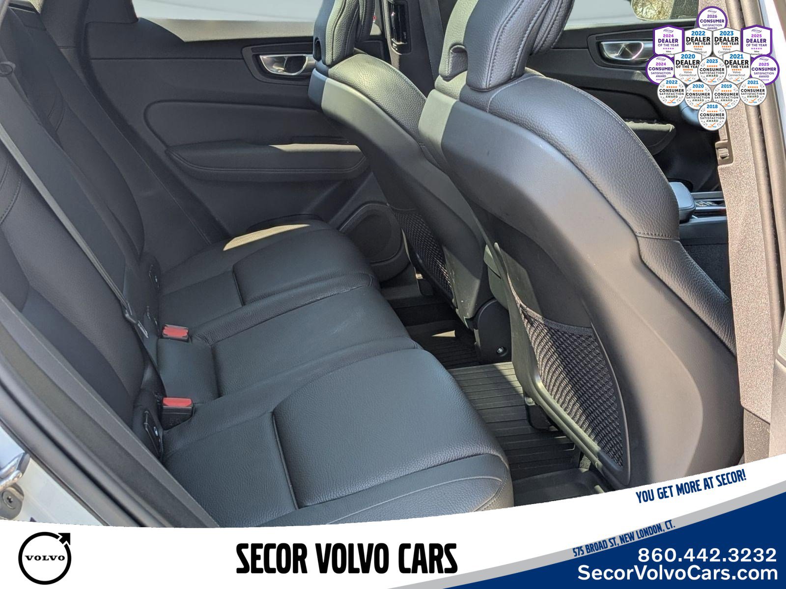 Certified 2024 Volvo XC60 B5 Plus w/ Protection Package Premier AWD/4WD image 26