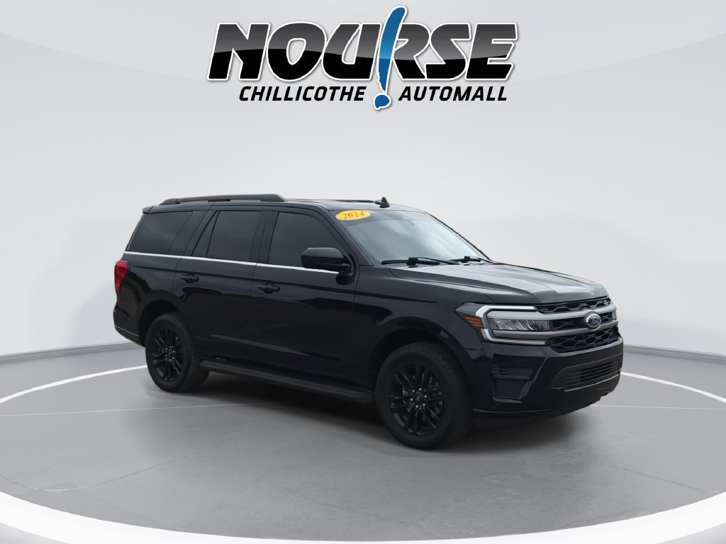 Used 2024 Ford Expedition XLT AWD/4WD image 2