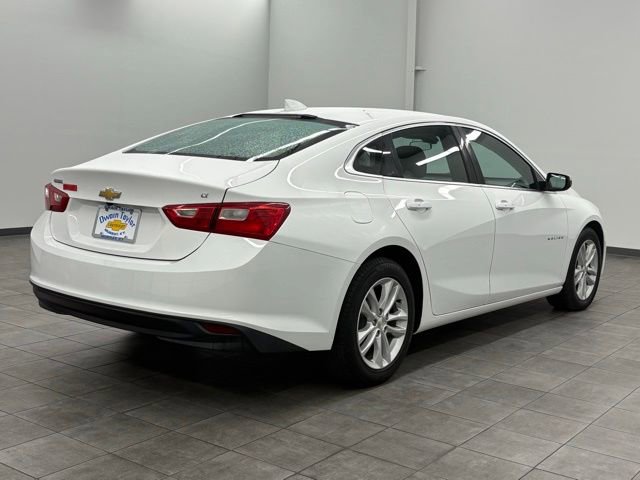 Used 2018 Chevrolet Malibu LT image 2