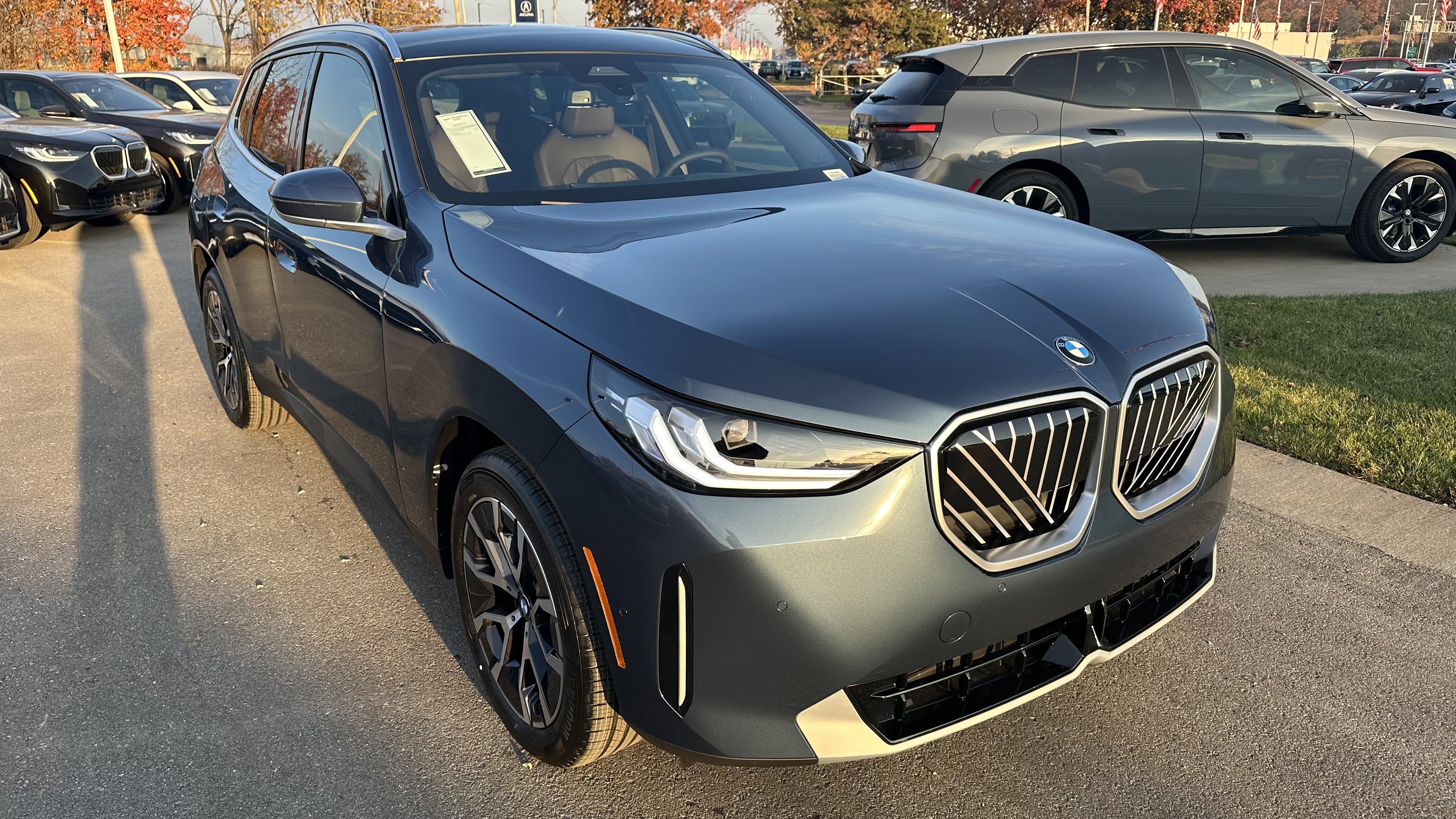 Used 2026 BMW X3 xDrive30 w/ Convenience Package image 2
