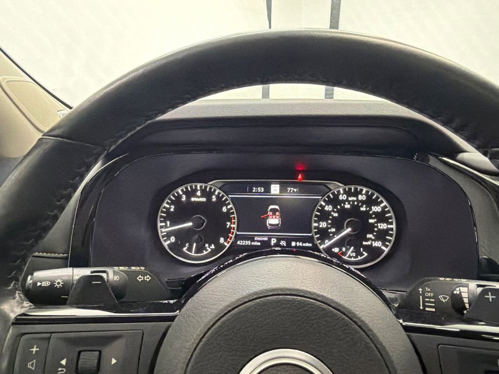 Used 2023 Nissan Pathfinder SL w/ SL Premium Package FWD image 29