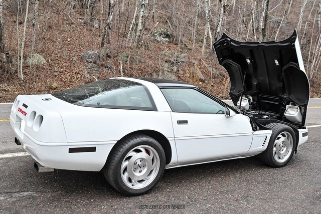 Used 1995 Chevrolet Corvette Coupe image 18