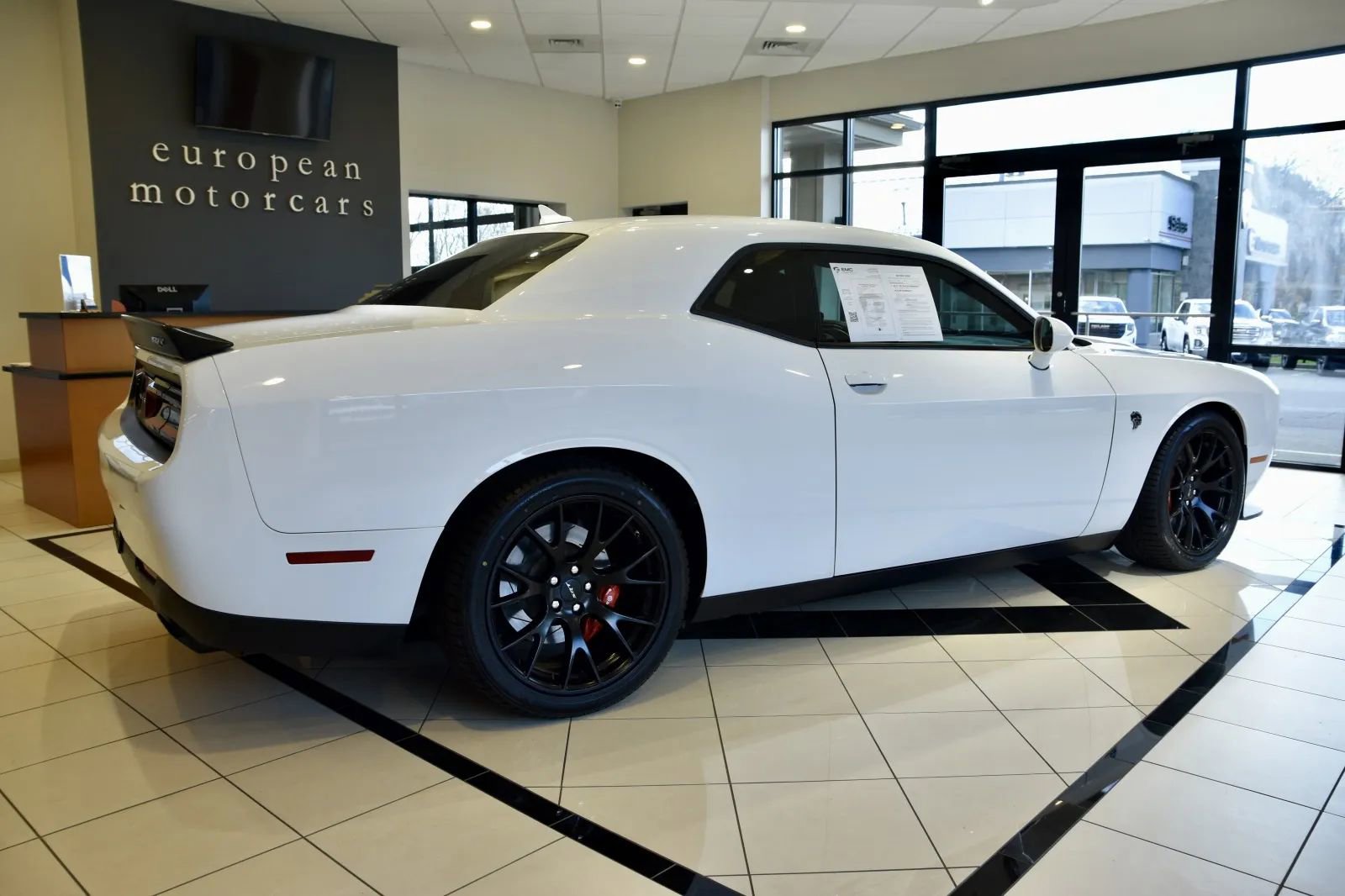 Used 2015 Dodge Challenger SRT Hellcat image 6
