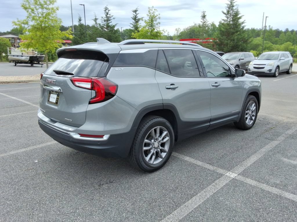 Certified 2024 GMC Terrain SLT w/ Infotainment Package II AWD/4WD image 5