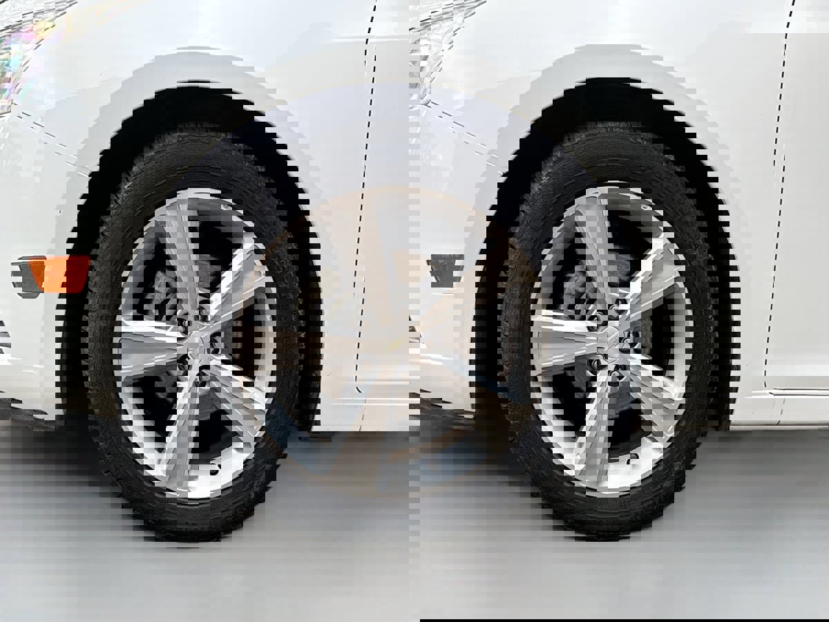 Used 2013 Chevrolet Cruze LT image 27