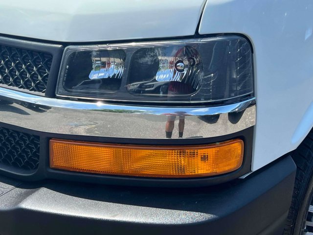 Used 2024 Chevrolet Express 2500 w/ Driver Convenience Package RWD image 13