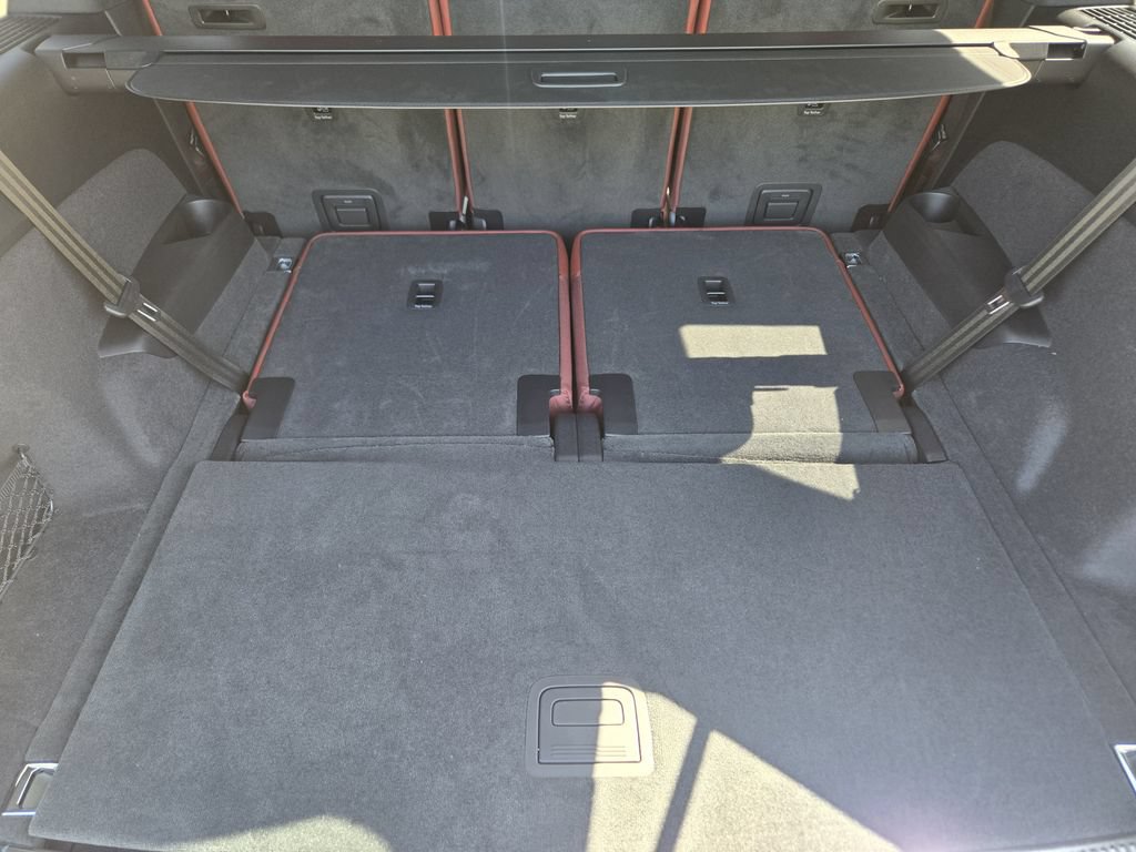 New 2026 Audi SQ7 Prestige AWD/4WD image 36