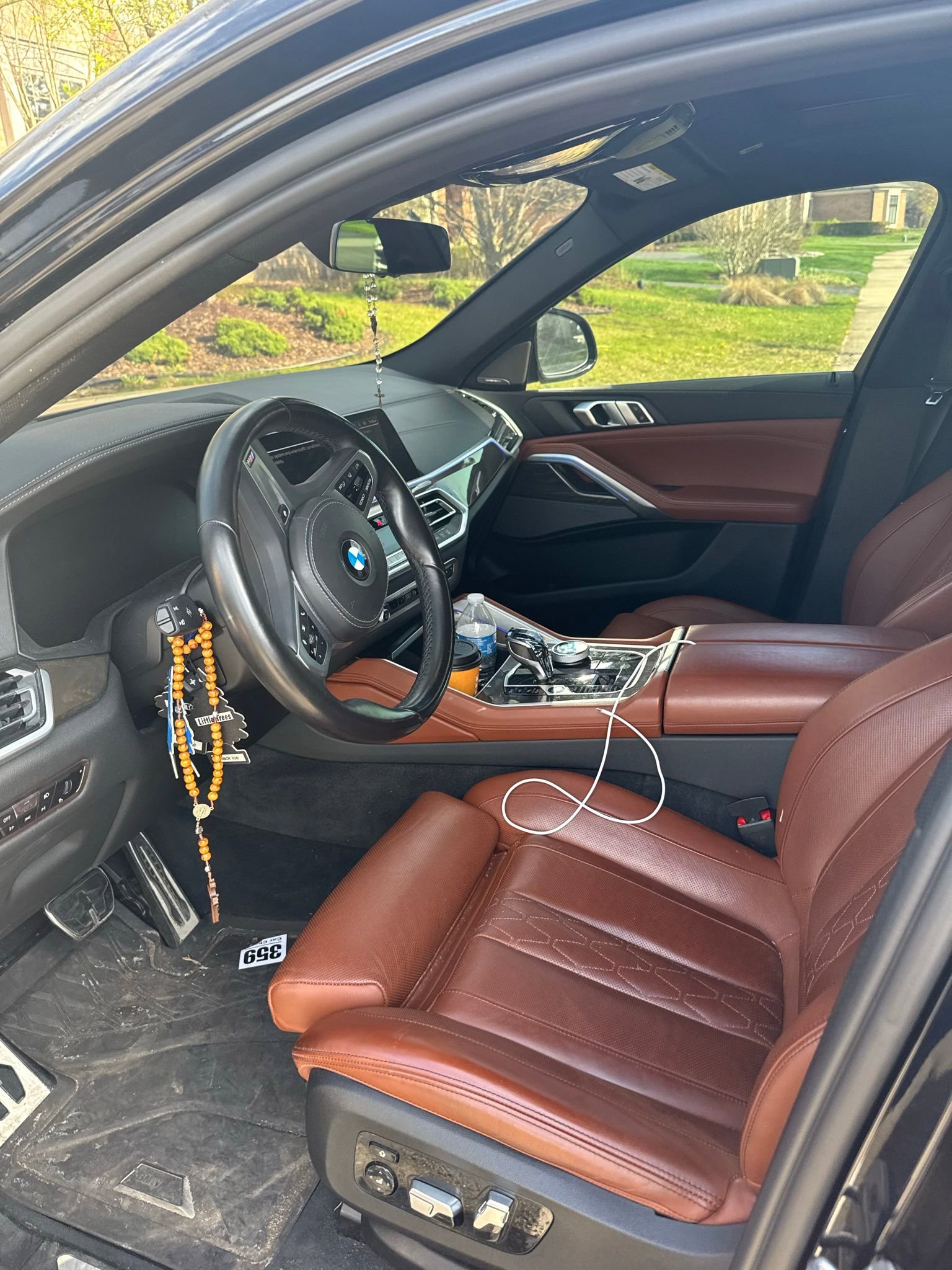 Used 2022 BMW X6 M50i w/ Executive Package AWD/4WD image 5